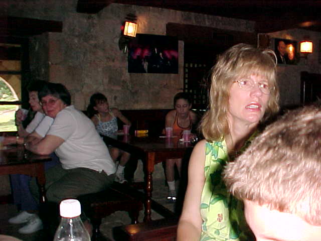 MVC-402S.JPG, 32924 bytes, 12/27/00