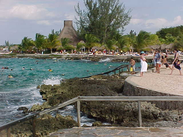 MVC-513S.JPG, 48745 bytes, 12/29/00