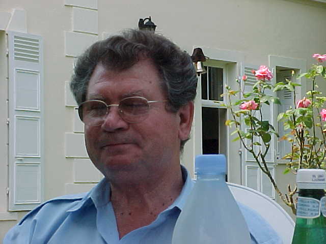 MVC-769S.JPG, 31560 bytes, 7/27/01